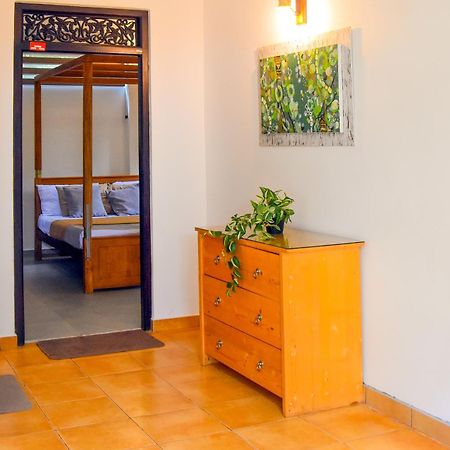 Sithu Villa Hikkaduwa Exterior foto