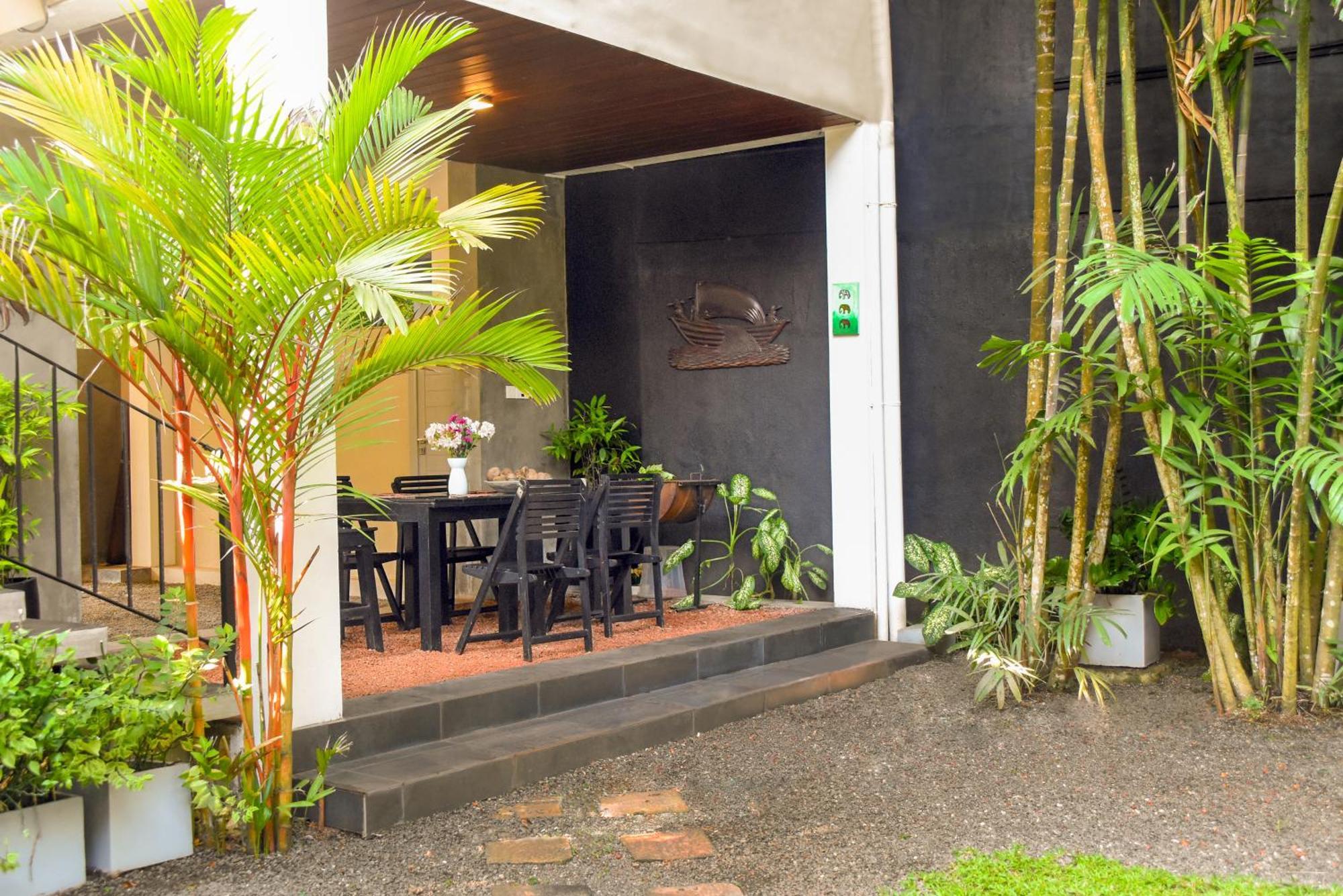 Sithu Villa Hikkaduwa Exterior foto